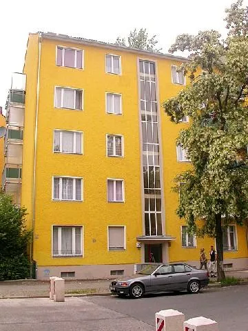 Familiengerechte Wohnungen in zentraler Lage. — photo 1